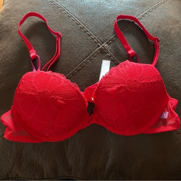 Victoria’s Secret Very Sexy Push-up Red Lace Trim Bra - 34A - Picture 1 of 3